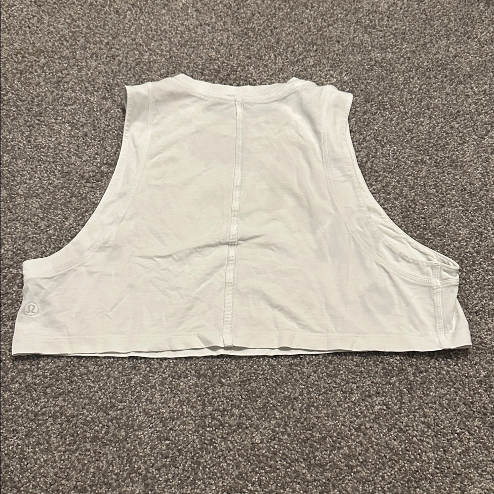 Lululemon Cropped Womens White Workout Tank Size 2 - Picture 3 of 4